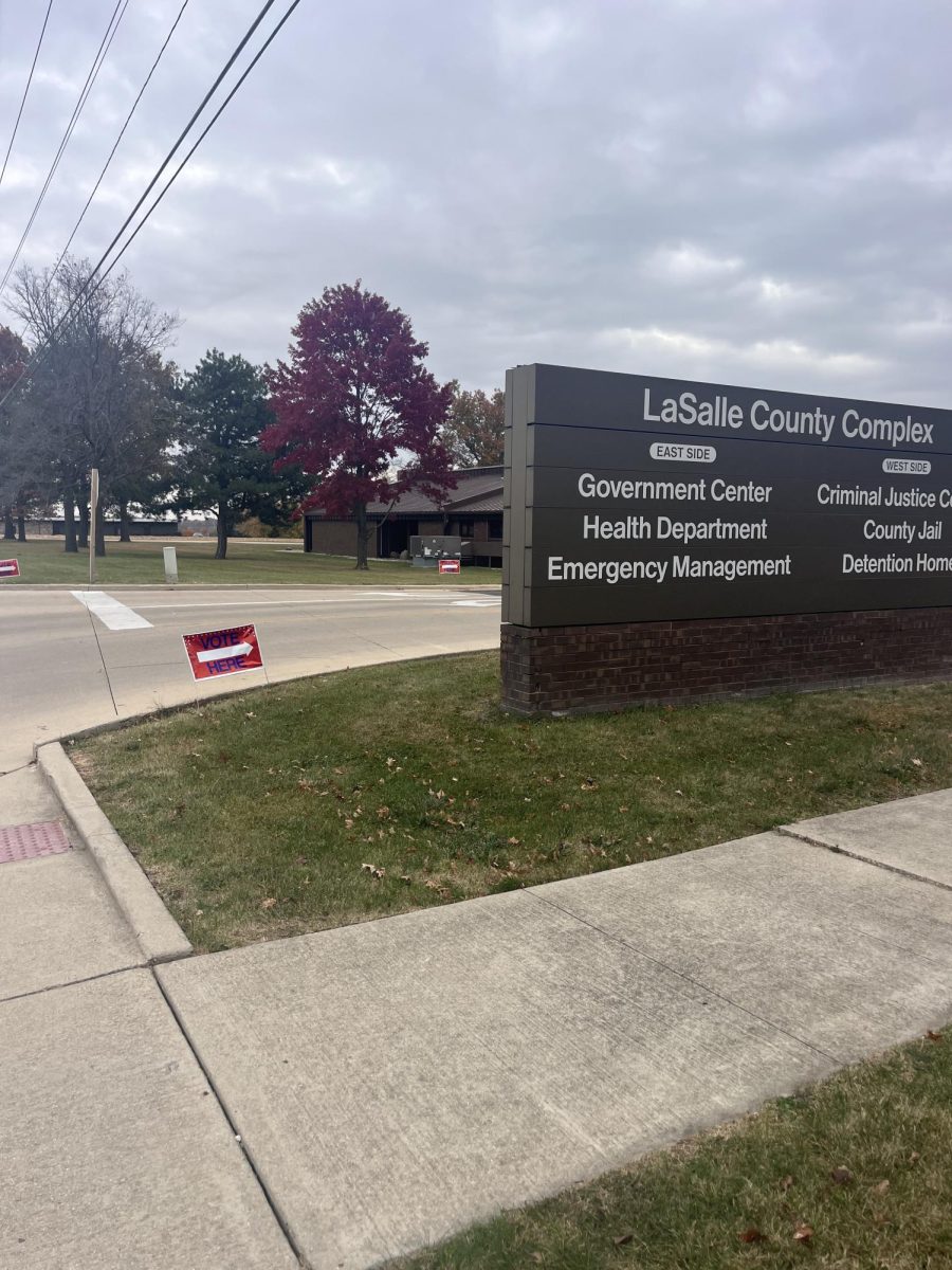 Line up. Early voting and registry at the County Clerk's Office in the Criminal Justice Center. “Can’t miss it,” Cantlin Law Firm employee Kelsey Spears said. The Criminal Justice Center is located on the northside of Ottawa.